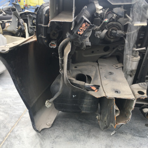 Ноускат Nissan Bassara JNU30 KA24 a/t под сонары+бачок омыв.+расш.+абсорбер (дефект радиатора) ф.100-63586(Xenon) тум.114-63514