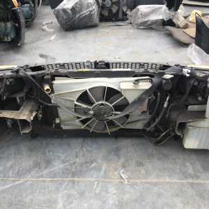 Ноускат Toyota Voltz ZZE136 a/t +бачок омыват. ф.01-14 тум.01-15