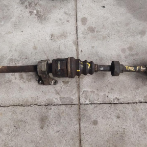 Привод HONDA TA2 Avancier перед, лев 4WD ABS дефект пыльника