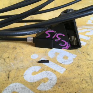 Тросик топливного бака Suzuki Aerio RD51S +ручка