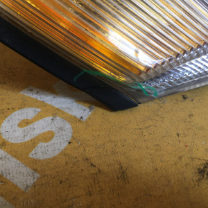 Габарит TOYOTA 22-221 R Mark II GX90 деф.стекла