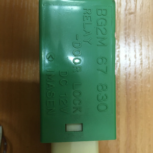 Реле центрального замка Mazda 323 BG2M 67 830