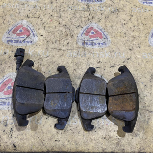 Колодки тормозные Volkswagen Tiguan 5N1/5N2 Диск 312X25MM (с датчиком) F 5N0698151B