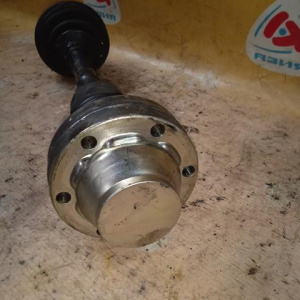Привод Volkswagen 4LB/7LA/7L6 Touareg F (дефект наружнего пыльника) 7L0407271E
