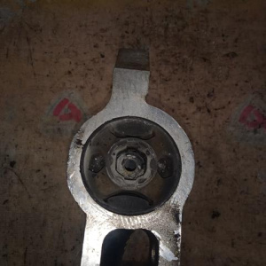 Рычаг Audi A3 8P1 перед, прав 1K0407152BD