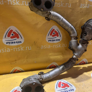 Бочка глушителя Subaru Forester SF5 EJ202 приемная труба с катализатором