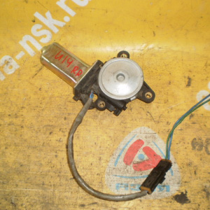 Стеклоподъемник NISSAN Bluebird U14 зад, прав (Моторчик) 82730-3J100