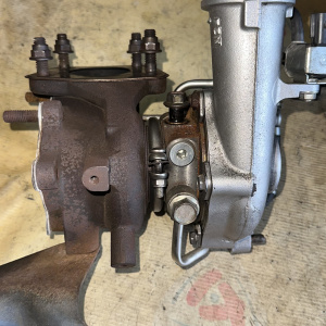 Турбина Mazda L3-VDT CX-7 ER3P ЛЮФТ ,НА ЗАПЧАСТИ ,БЕЗ ВОЗВРАТА L33E 13 700D