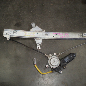 Стеклоподъемник TOYOTA Caldina/Corona ST190 перед, прав сломана фишка