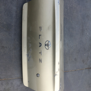 Крышка багажника TOYOTA Platz NCP10 '1999-2002 (без замка) дефект