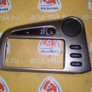 Рамка магнитофона Toyota 55405-01050 Voltz ZZE136 (В сборе)