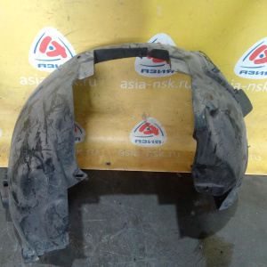 Подкрылок Opel Astra H A04 перед, лев в сборе две части 13125604
