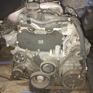 Двигатель NISSAN CG10-067383C без датчика детонации без трамблера '1997-