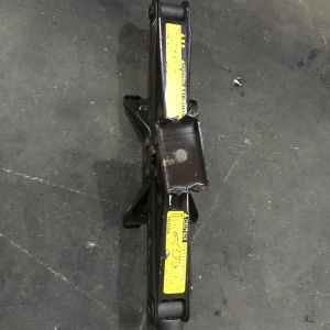 Домкрат Toyota Caldina ST210 09111-21050 800кг.