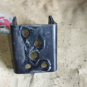 Крепление подушки ДВС Toyota 2ZR Allion/Premio ZRT260 2WD CVT перед F ( 2Z )