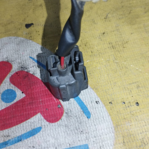 Разъём клапана VTEC / соленоидов АКПП Honda Accord CF4/RA6/TA1/EK3/RD1 F20B/F23A/D15B/B20B 2 конт. ( 2 направляющих по бокам )