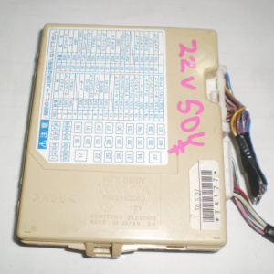 Блок предохранителей Toyota SV50 Vista 89221-32060