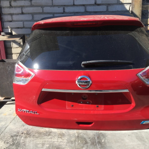 Дверь задняя NISSAN X-Trail NT32 Спойлер Камера вст.226-17939