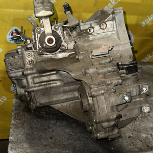 МКПП Toyota 1ZRFE 2ZRFE 30300-12A90 2WD 5 ступая, привод на 23 шл. C50 ДЕФЕКТ ЗАДНЕЙ КРЫШКИ Auris/Corolla ZRE15