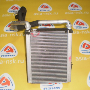Радиатор печки Toyota ACM21/AZR60 Ipsum/Noah/Voxy пробита верхняя трубка