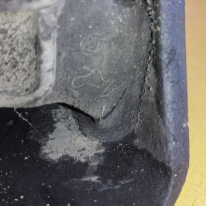 Подушка двигателя Nissan VG33 Terrano R50 4WD a/t под акпп ДЕФЕКТ R ( AD ) 11320-2W200