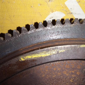 Маховик Renault K4M830 Kangoo KW0D '2011 1.6 5MT JR5-153 +корзина