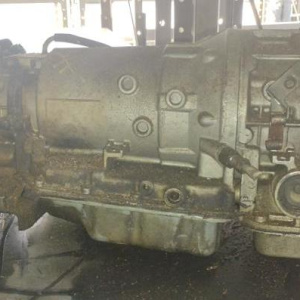 АКПП Isuzu 6VD1/6VE1 4L30E / GM 96018555 ДЕФЕКТ РАЗЪЕМА 4WD ( TOD ) 4 конт. спереди, 7 конт. сзади, раздата с электромотором Trooper/Bighorn/MU/Wizard
