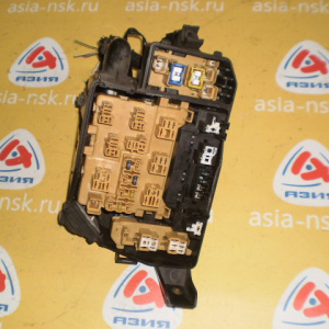 Блок предохранителей TOYOTA GX100 1G BEAMS (пустой) без крышки