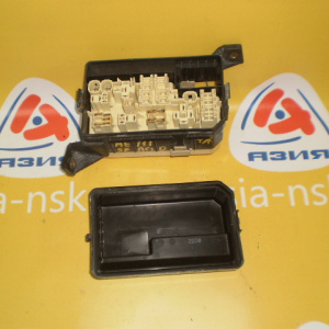 Блок предохранителей Toyota AE110/AE115 Corolla Spacio (пустой)