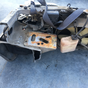 Ноускат Toyota Vista SV40 a/t +бачок омыв.+абсорбер ф.32-152.т.32-154.