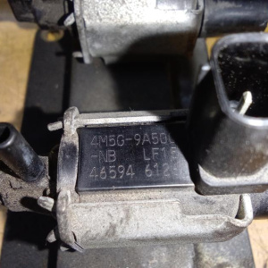 Клапан вакуумный Ford 4M5G9A500NB Focus 2 CAP AODA/AODB/C307/QQDA/QQDB пара на заслонки во впускной коллектор