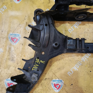 Балка Nissan TNU30 Presage/Bassara '08.2001- R 4WD Под алюминиевый редуктор