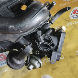 Коллектор впускной Mazda L3 3 BK5P ДЕФЕКТ без отверстия под датчик холостого хода L3G6 / S5209
