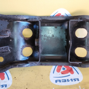 Крепление подушки ДВС Mazda WL-T Bongo Friendee SGLR '04.1995-09.1999 4WD зад верх акпп=мкпп BM713 R в S09L39350A