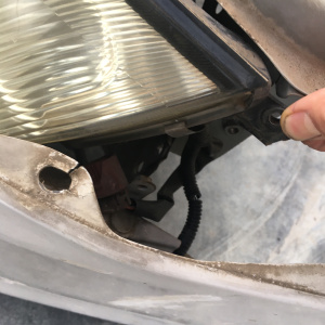 Ноускат Toyota Mark II GX90 '1992-1993 a/t дефект крепления L фары с.22-222, ф.22-218