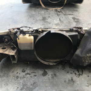 Ноускат Toyota Mark II GX90 '1992-1993 a/t дефект крепления L фары с.22-222, ф.22-218