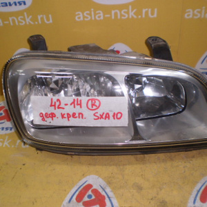 Фара TOYOTA 42-14 прав RAV4 SXA10 '1997-2000 дефект  крепления