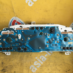 Панель приборов TOYOTA Caldina CT190 дефект стекла 83800-21062