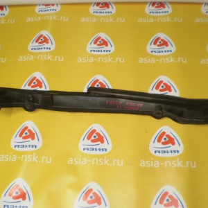 Подкрылок TOYOTA Passo KGC10 перед, лев (пыльник крыла)