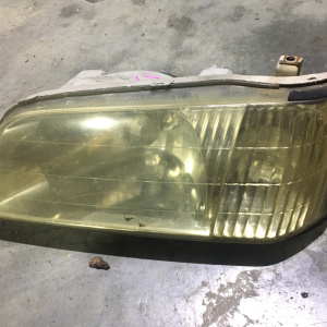 Фара TOYOTA 32-159 лев Camry SV40 дефект крепления