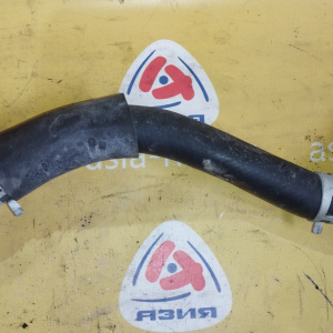 Патрубок  радиатора Toyota 16571-74470 Vista Ardeo SV50 3S-FSE L в F