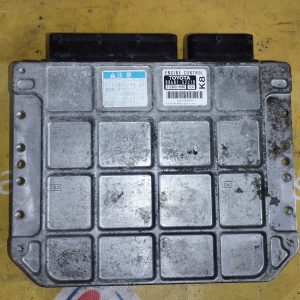 Компьютер Toyota Ractis 89661-52J10 1NZ NCP100 ДЕФЕКТ КОРПУСА