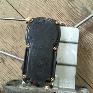 Замок 5-й двери Mazda SK82V Bongo
