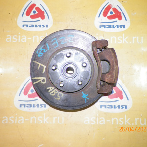 Ступица Toyota ZZE138/ZZE134 Voltz/Matrix перед, прав 4WD ABS. В сборе. Диаметр диска-275мм. 5 шпилек. 43211-12440. 	43512-02130