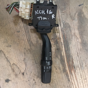 Блок подрулевых переключателей Toyota Hiace KCH16 R (туманки+автосвет)