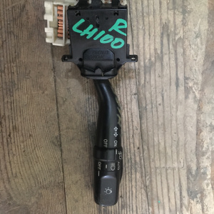 Блок подрулевых переключателей Toyota Hiace LH100 R (туманки+автосвет)