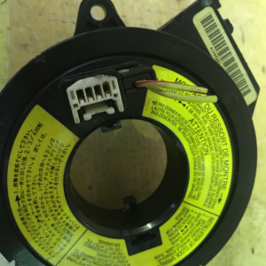 Шлейф подрулевой Mazda DW3W Demio '2000 обрезан штекер