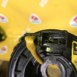 Шлейф подрулевой TOYOTA #ZE12#/#V5#/#CT1# обрезан штекер