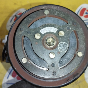 Компрессор кондиционера Toyota 1NZ-FE/2NZ-FE Vitz/Platz NCP12/NZE124 '2001- диаметр шкива 115 мм. 447220-6871 / 88320-52120 / 447180-871A/88320-1A480/