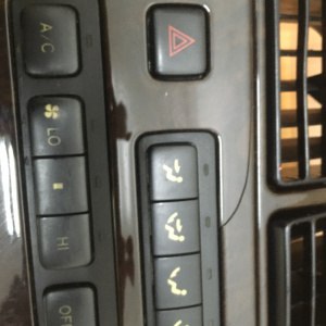 Климат-контроль TOYOTA JZX9# дефект рамки 55900-22321